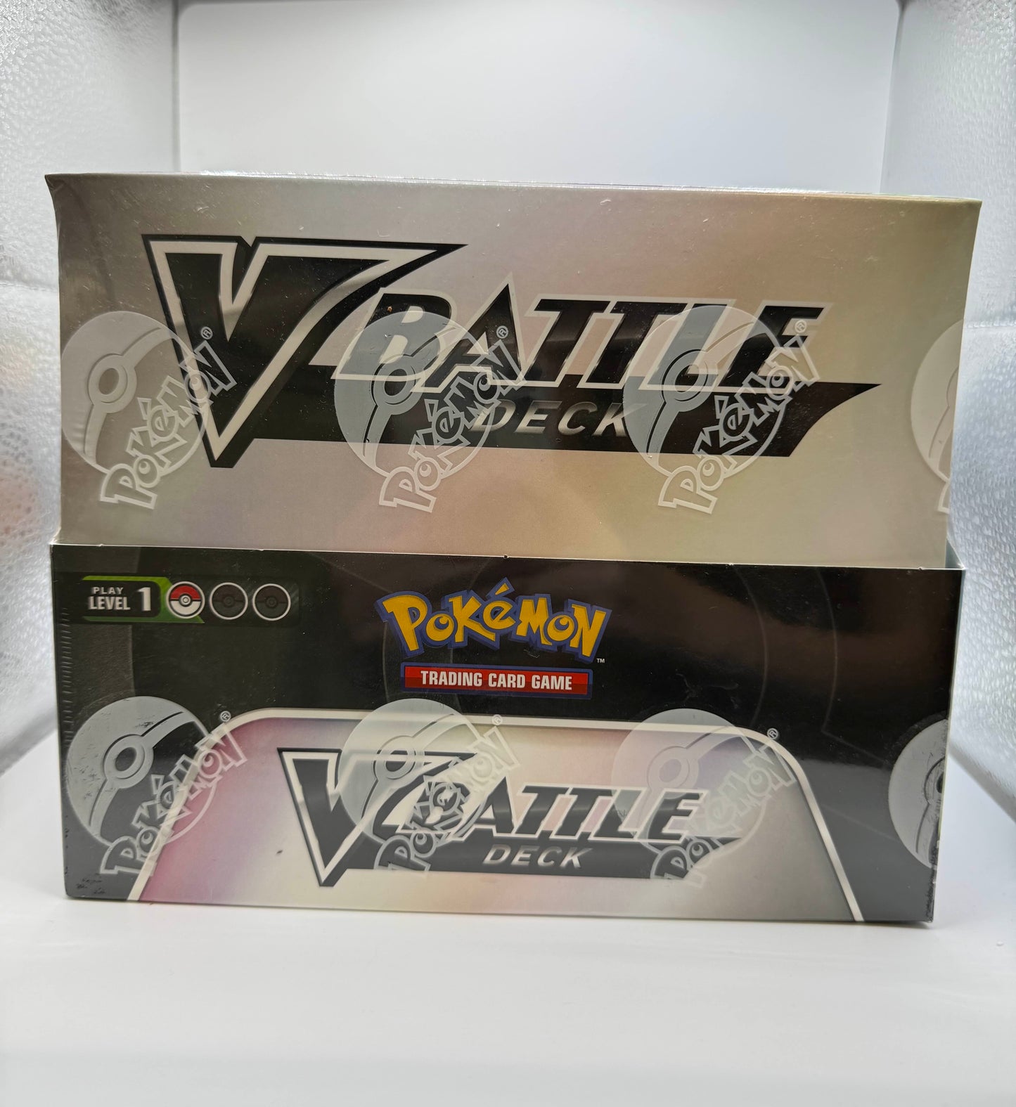 Pokémon TCG │ Battle Decks: Lycanroc V & Corviknight V DISPLAY CASE (8 Decks)