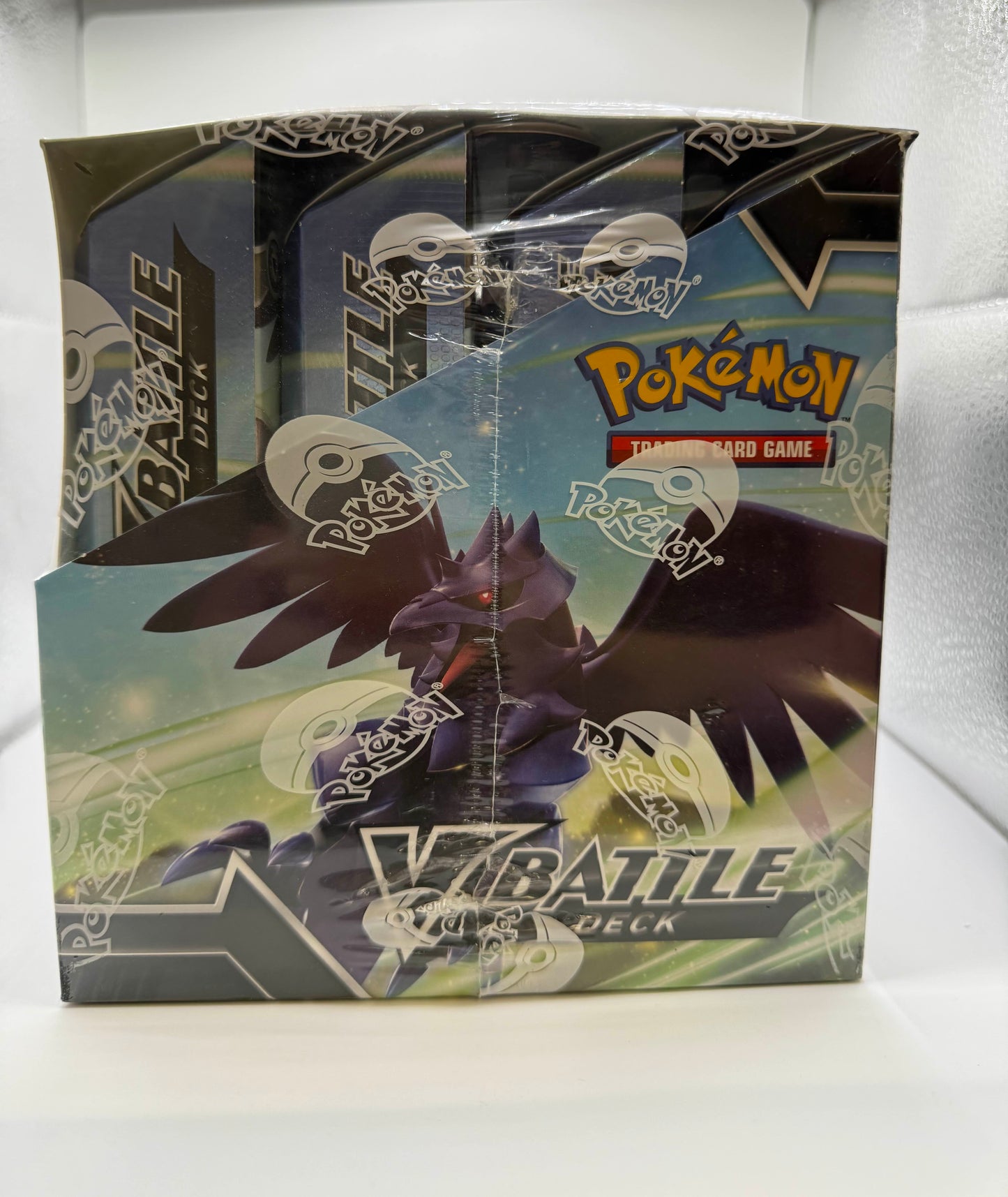 Pokémon TCG │ Battle Decks: Lycanroc V & Corviknight V DISPLAY CASE (8 Decks)
