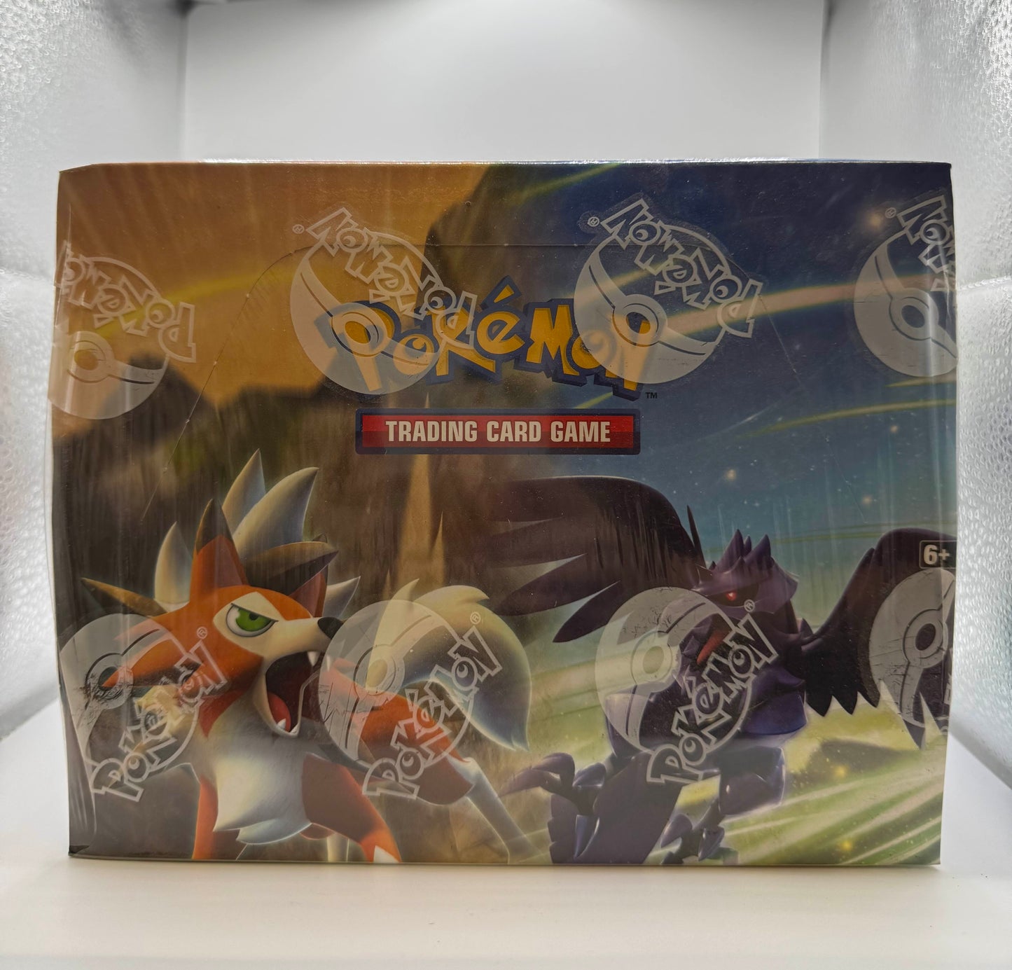 Pokémon TCG │ Battle Decks: Lycanroc V & Corviknight V DISPLAY CASE (8 Decks)