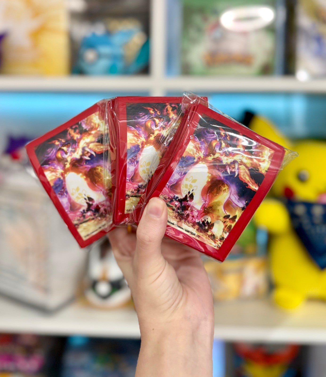 Pokemon TCG │ SWSH UPC Gigantimax Charizard Card Sleeves (65ct)